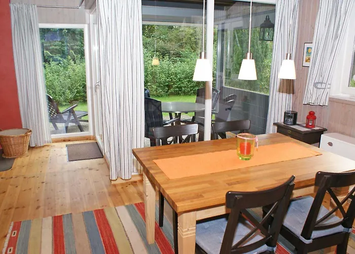 Blockhaus Mit Parkplatz Vor Der Ha Damp